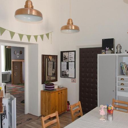 Green Dot Home Сомбатхей Экстерьер фото