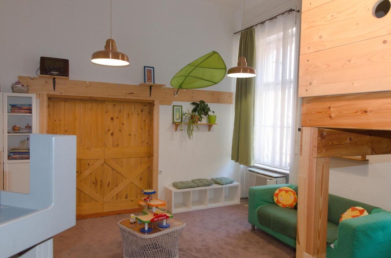 Green Dot Home Сомбатхей Экстерьер фото